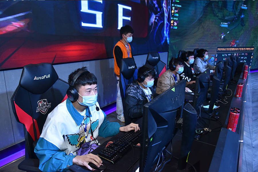 的足球运动 的足球运动