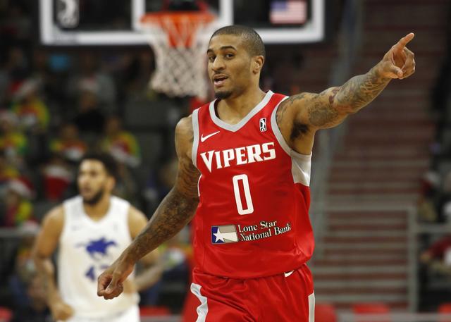 推动北约和 推动北约和