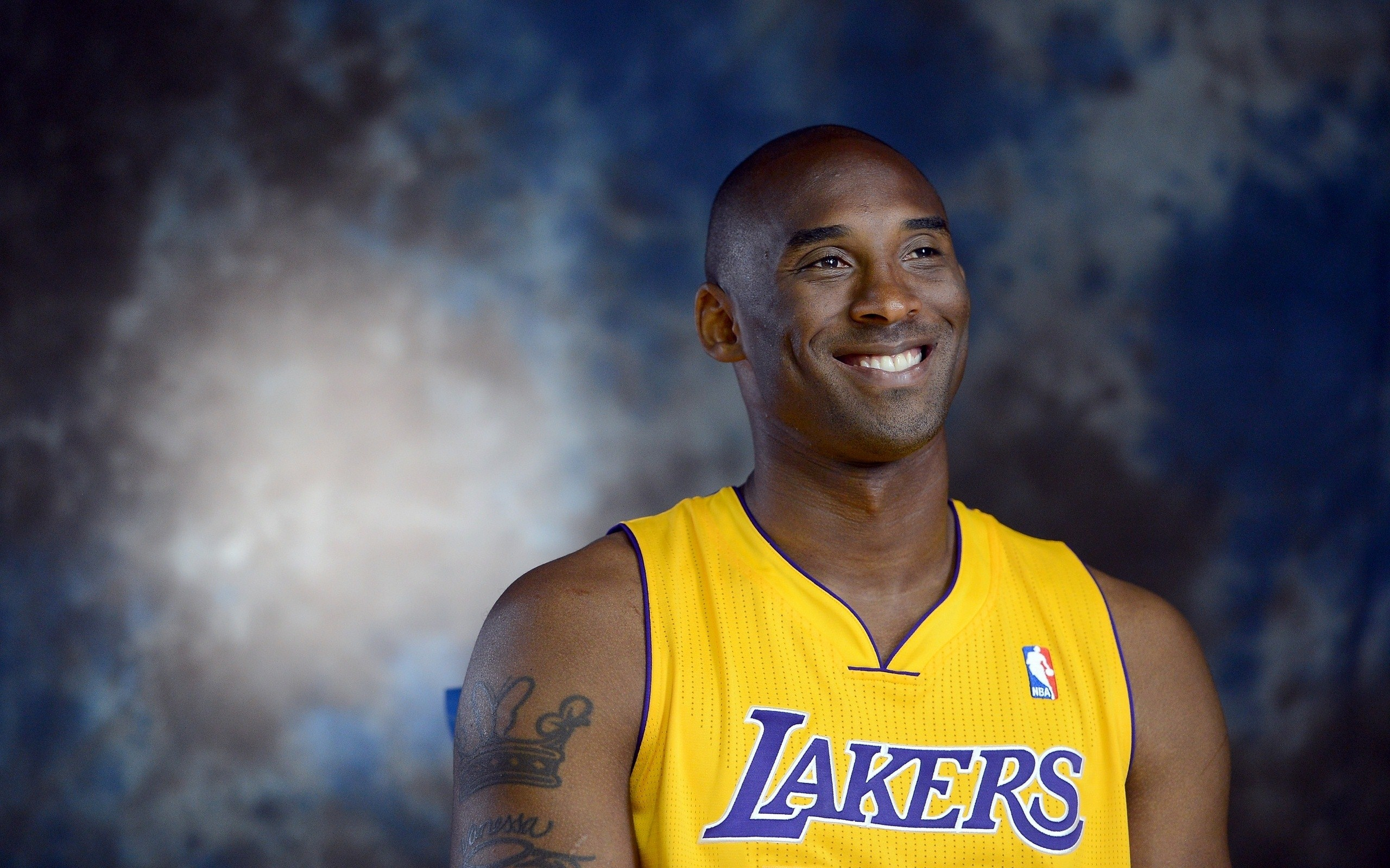 综合来看 综合来看