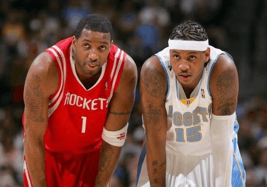 赛场并不总 赛场并不总